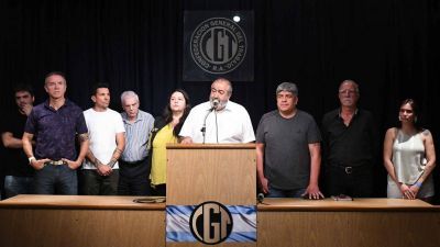 La justicia acept� levantar la feria para tratar la cautelar de la CGT contra el DNU