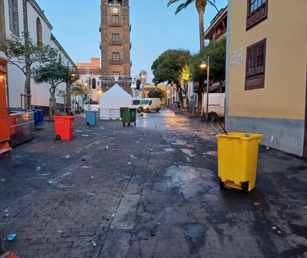 Recogen 21 toneladas de residuos tras la celebraci�n del A�o Nuevo en La Laguna