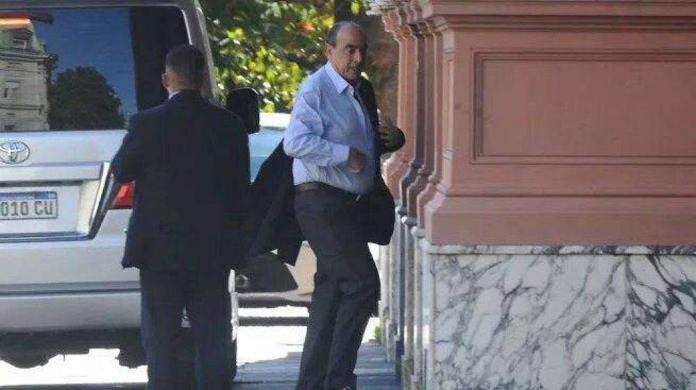 Adorni desestim� la renuncia de Francos: 