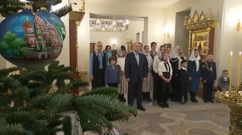 Putin celebra la Navidad ortodoxa con familiares de soldados ca�dos