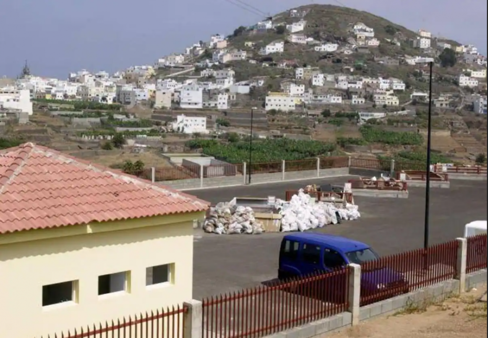 Multa a Urbaser por retrasar la mejora de las plantas de transferencia y puntos limpios de Gran Canaria