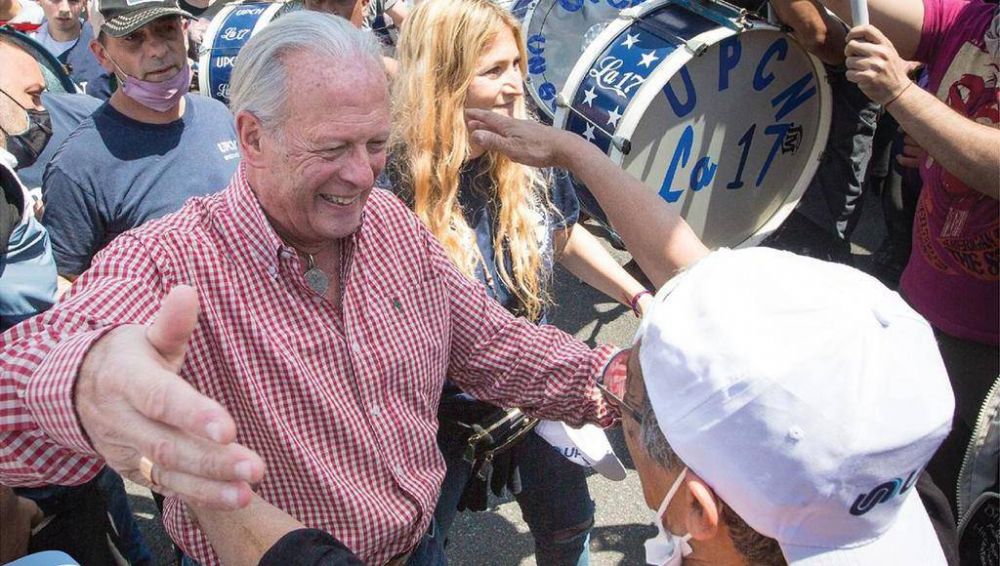 Andr�s Rodr�guez tira toda la carne al asador y convoca a una gran movilizaci�n para defender el Fondo Nacional de las Artes y en rechazo de la Ley �mnibus