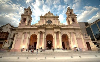 Salta| Recorte a la iglesia catlica: El 95% de las parroquias de Salta no reciben absolutamente nada del Estado