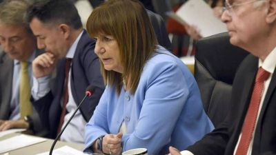 Bullrich dio marcha atr�s con la pol�mica autorizaci�n para las reuniones de m�s de tres personas