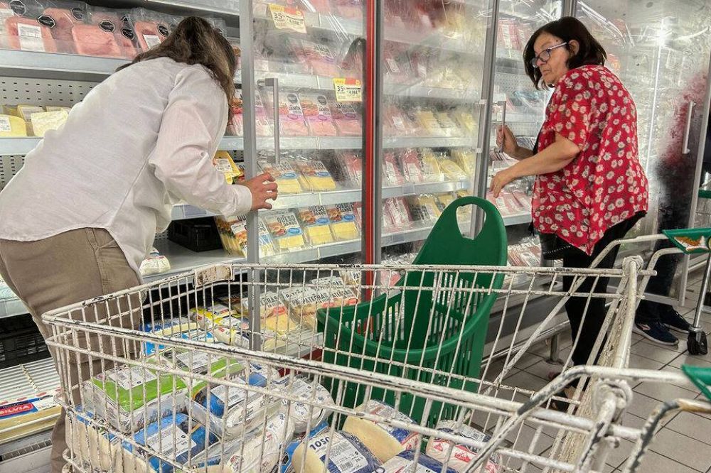 El combo de devaluaci�n y desregulaci�n peg� a fondo en la inflaci�n