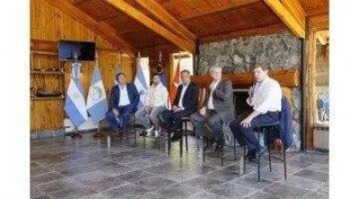 Gobernadores patag�nicos exigen modificar art�culos de la Ley �mnibus que 