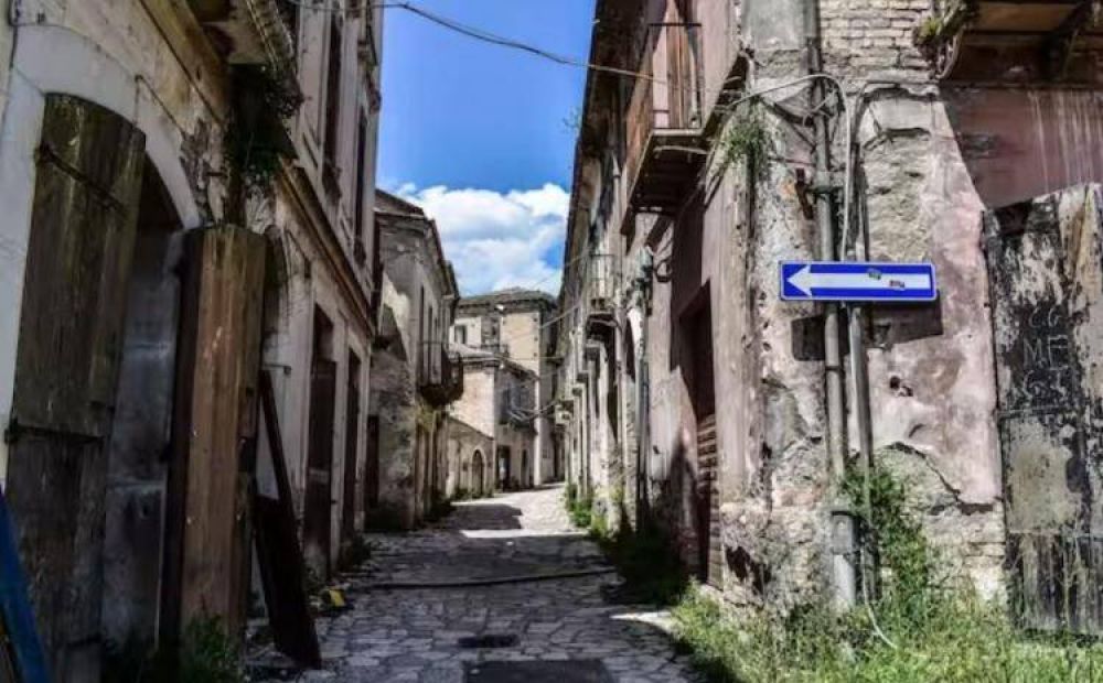 Francisco lament� la cultura del despilfarro y la despoblaci�n en Italia