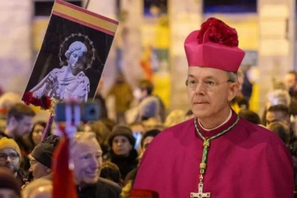Fact check: Se ha desvinculado el Rosario en Ferraz de la Cruzada del Obispo Schneider?