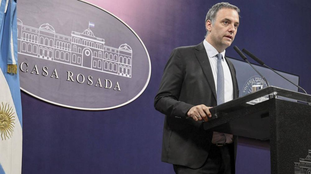 Adorni critic� a la CGT por el paro: 