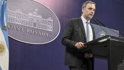 Adorni critic� a la CGT por el paro: 
