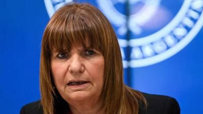 El Gobierno apunta a Axel Kicillof por participar del paro de la CGT: Como gobernador tiene que cumplir la ley, no violarla