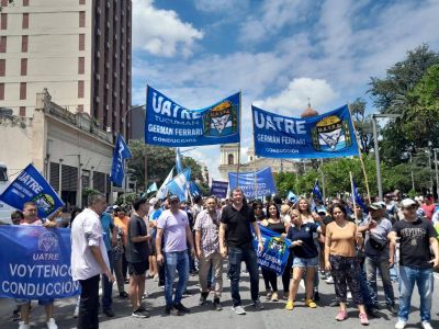 Jaldo mandó a reprimir una protesta en las rutas tucumanas en el marco del paro general y la UATRE lo repudió: «Lamentamos que un gobernador, al que hemos apoyado, tome estas medidas contra los trabajadores»