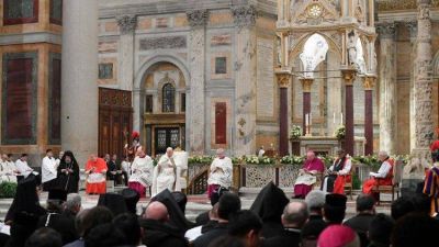 Francisco: 'S�lo el amor que Jes�s ense�� y encarn� acercar� a los cristianos'