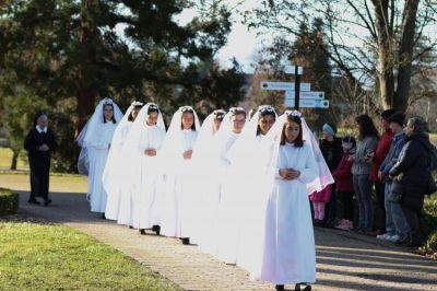 Nueve novicias recibieron el vestido como Hermanas de Mar�a de Schoenstatt