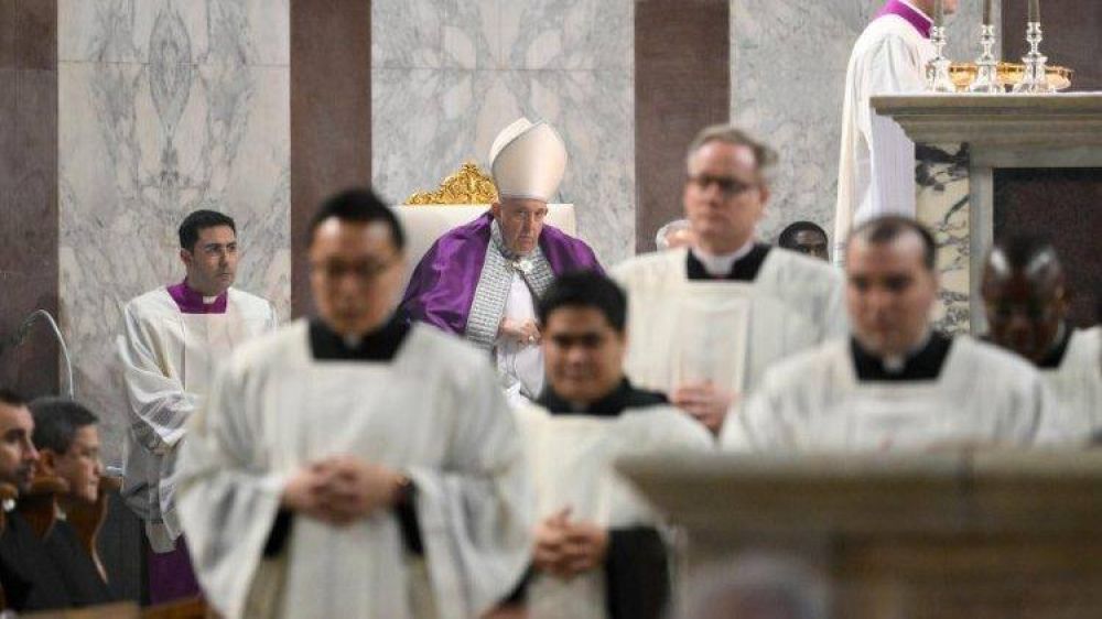 El Papa invita a desacelerar y detenernos en Cuaresma
