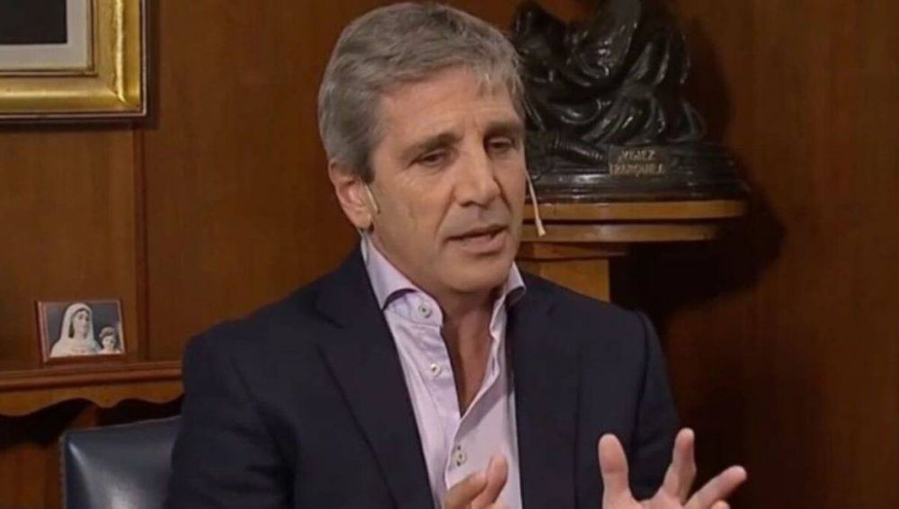Atrasos salariales de empleados p�blicos: dardos entre los gremios, Caputo, que dice que no es su culpa