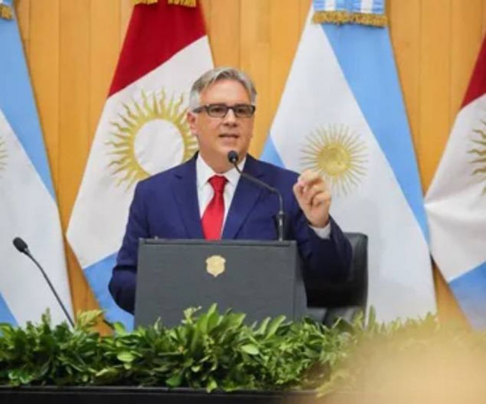 Llaryora apunta a resolver la Caja y advierte con imponer reparto del Pa�s