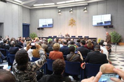 Encuentro con periodistas en Roma previo a la canonización de Mama Antula