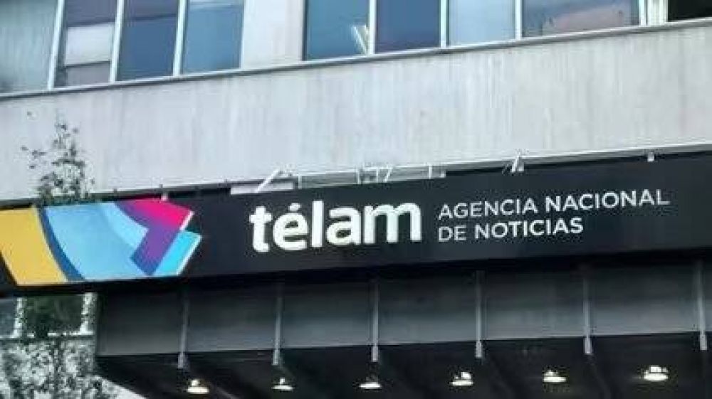 El Gobierno oficializ la intervencin de los medios de comunicacin pblicos a travs de un decreto