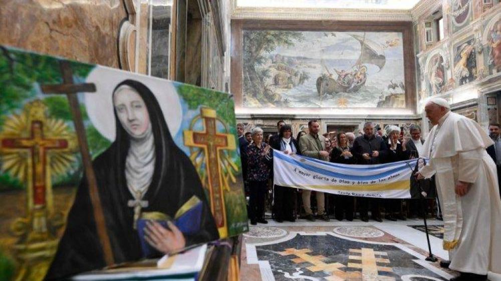 Francisco: 'La santidad de Mama Antula fue impulsada por su confianza en Dios'