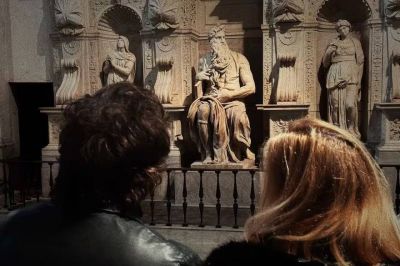 Roma: a la espera de su encuentro con el Papa, Milei fue a ver el Mois�s de Miguel �ngel