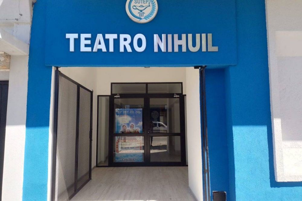 El SUTEP reabre el Teatro Nihuil y Necochea recupera Cultura