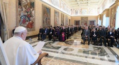¿Cómo comprender lo que califica al ser humano? Papa Francisco responde en discurso a Academia Pontificia para la Vida