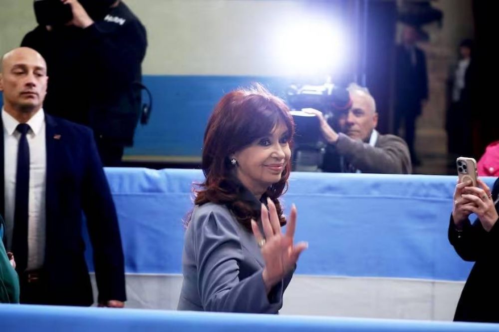Cmo se gest el documento de Cristina Kirchner, entre la preocupacin por la dolarizacin y el debate interno en el PJ
