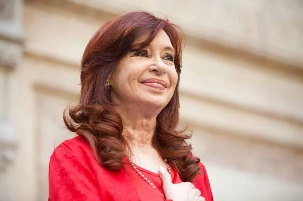 Cristina Kirchner retom las reuniones polticas: el acuerdo de Milei con Macri, la dolarizacin y el rol del Congreso
