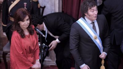 Reapareció Cristina Kirchner y el PJ volvió dividirse hacia adentro pero enfrenta en unidad a Milei