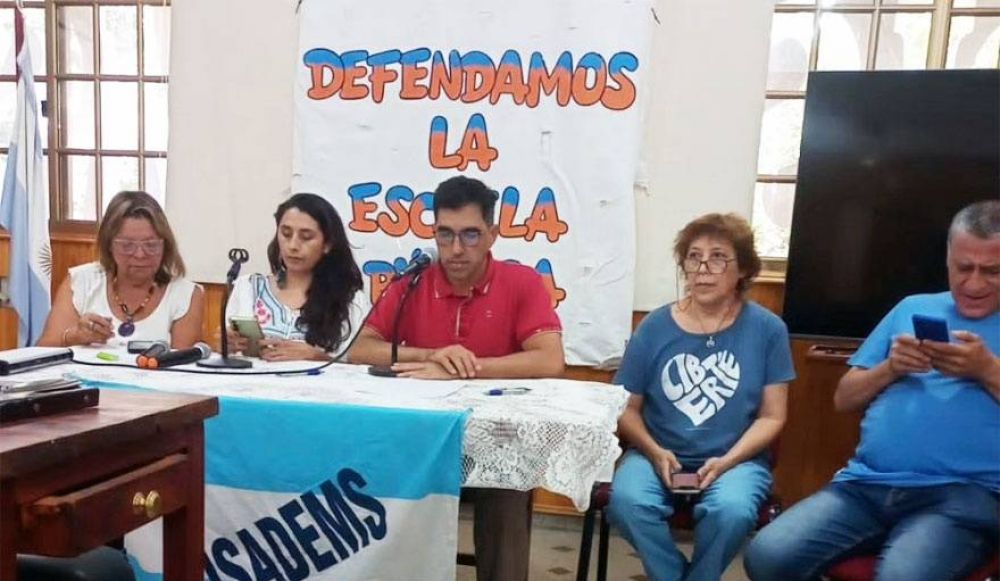 CISADEMS seal una quita salarial de ms 100 mil pesos para docentes santiagueos