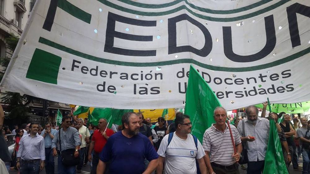 La FEDUN rechaza la propuesta salarial del Gobierno de Milei por insuficiente y va camino a un Plan de Lucha