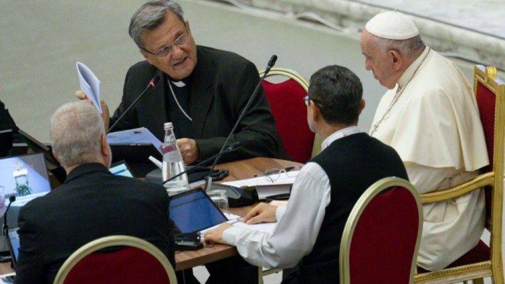 El Papa pone en marcha grupos de estudio sobre los temas surgidos del Snodo