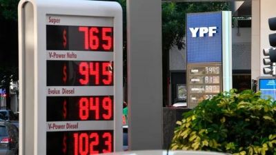 Aument el impuesto a los combustibles y se espera que las petroleras lo trasladen a los precios de las naftas
