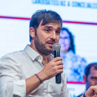 Ignacio Torres, el líder de una “rebelión sin precedente” con apoyo casi unánime
