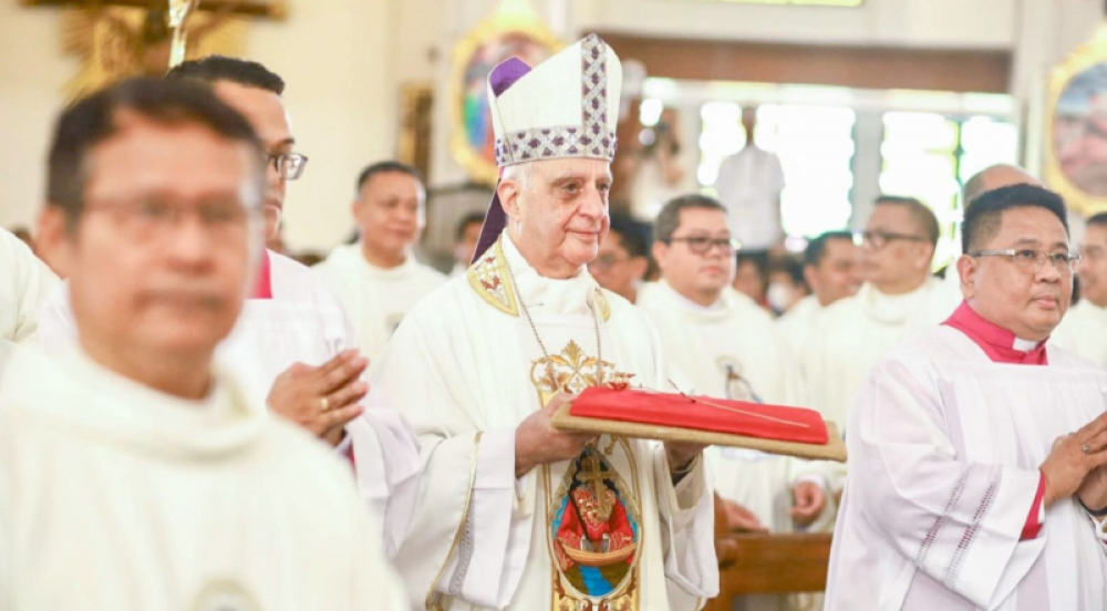 El Papa Francisco env�a una �rosa de oro� a santuario en Filipinas