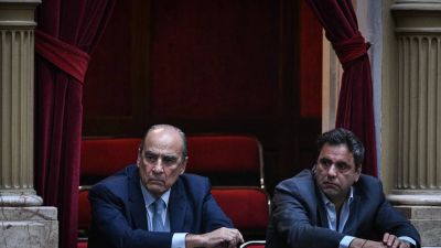 Desconcierto entre los gobernadores porque la Rosada no confirma la convocatoria