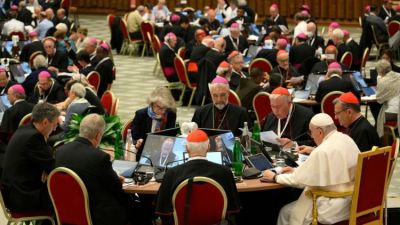 S�nodo: el Papa pide crear grupos de estudio de 'las cuestiones teol�gicas'