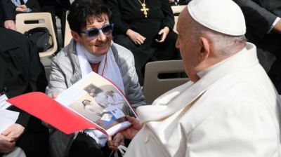 El Papa sabe donde sepultaron a la monja que le salv� la vida en 1957