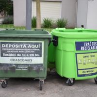 El uso inadecuado del sistema de contenedores genera micro basurales en las esquinas de la ciudad