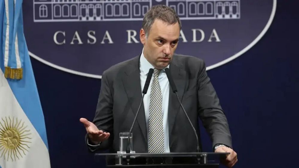 Manuel Adorni anunci el cierre del Instituto Nacional de Agricultura Familiar