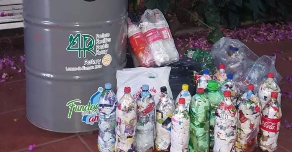 El proyecto de reciclado Botellas de amor recorrer Lomas