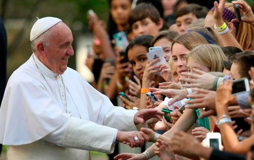 El Papa invita a los jvenes a anunciar 'la alegra de Jess resucitado'