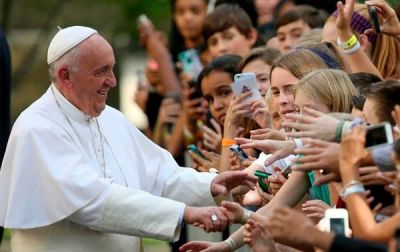 El Papa invita a los jvenes a anunciar 'la alegra de Jess resucitado'
