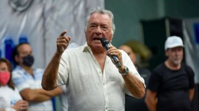 De aliado a primer opositor: Barrionuevo pide un confederal para aprobar un plan de lucha contra Milei