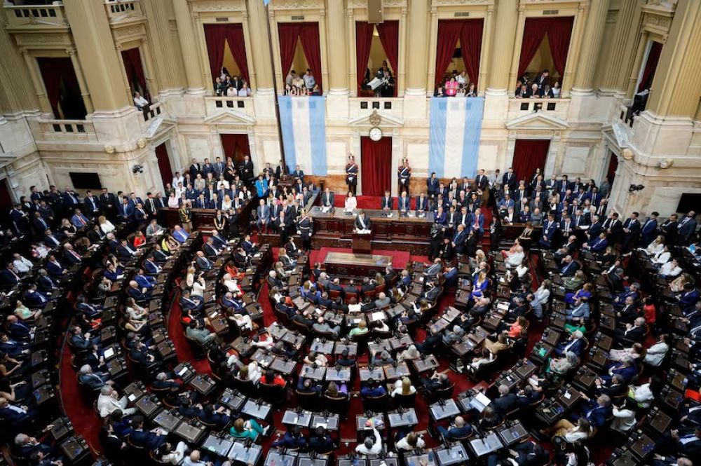 El Gobierno inicia una semana decisiva en el Congreso sin garantas de xito para la Ley de bases bis y el DNU