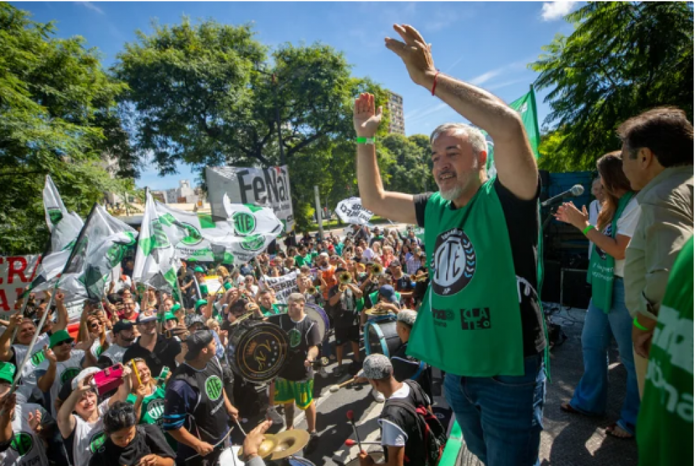 Da clave para la ofensiva sindical contra el Gobierno: la CGT delibera hoy sobre un nuevo paro y protestan los estatales
