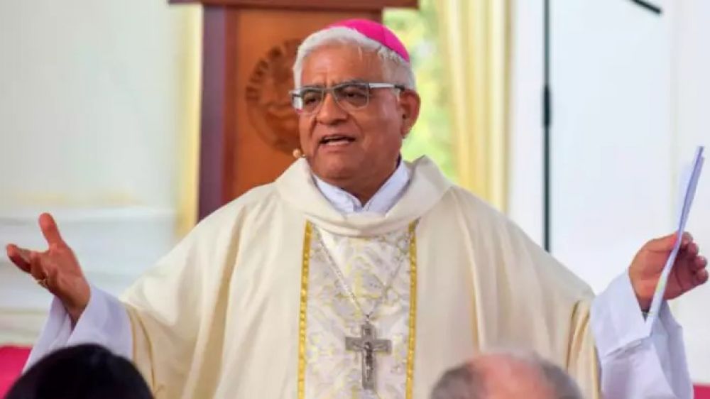 Presidente de episcopado peruano clama para que se mantenga equilibrio de poderes
