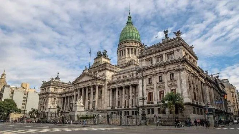 Ley �mnibus: el Gobierno acelera negociaciones y podr�a enviar este viernes el proyecto al Congreso