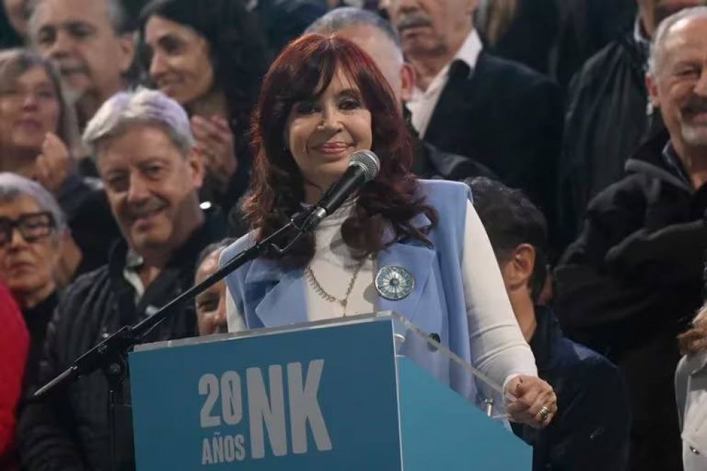 Cristina Kirchner cree que el peronismo debe terminar con la autocrtica y empezar a discutir una nueva agenda
